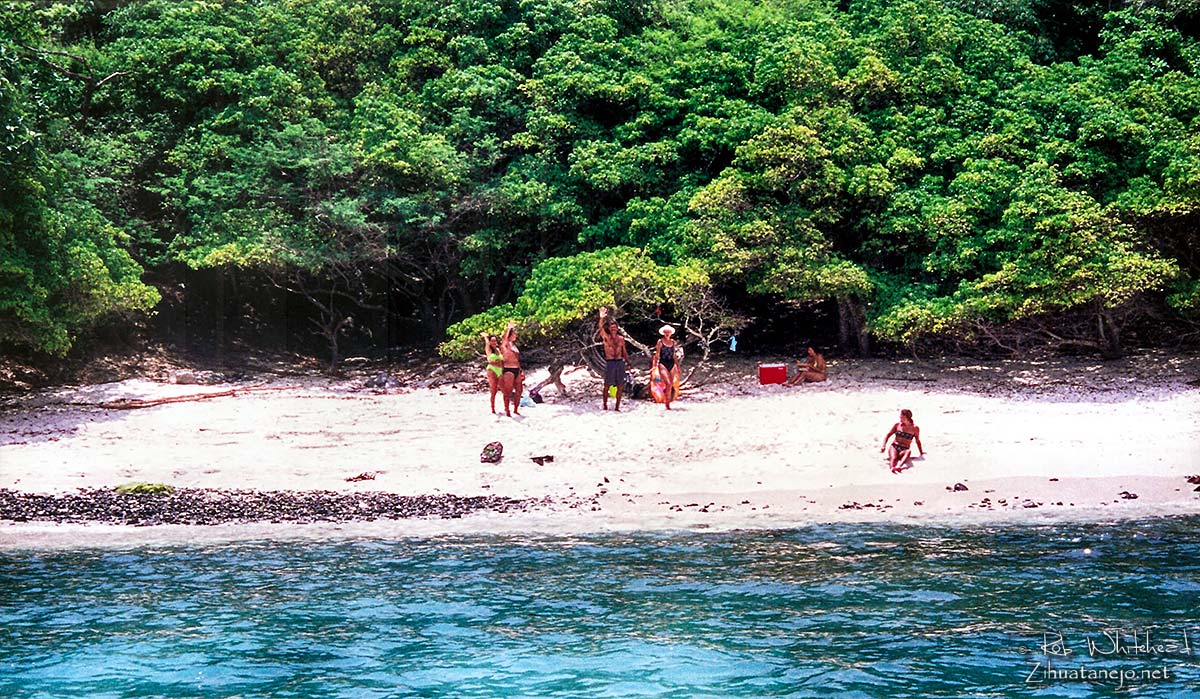 Un d&iacute;a en para&iacute;so en Playa Manzanillo, Zihuatanejo